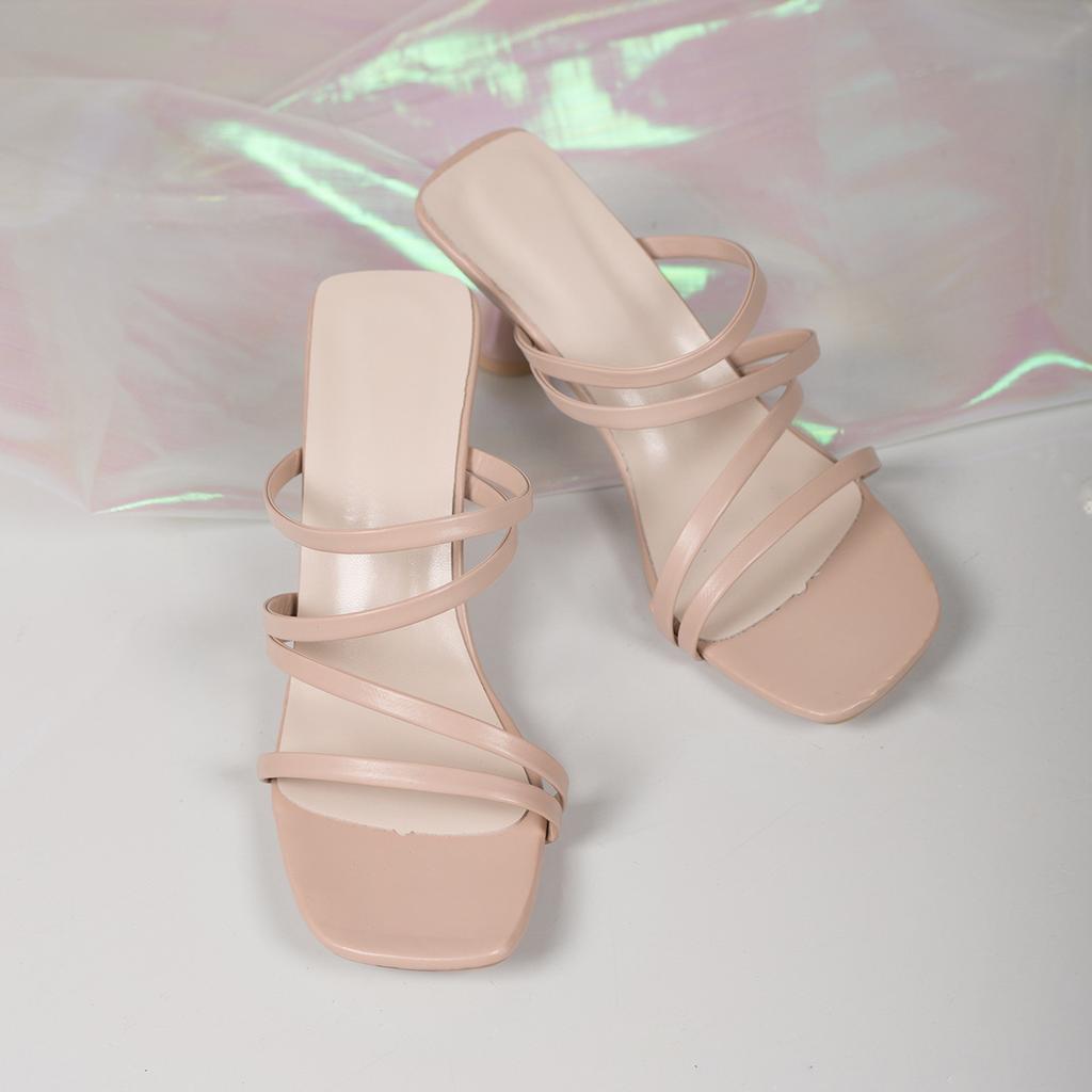 Black Thin Strap High Heel Women 2025 New Medium Heel Cool Slippers Women Wear Sexy One-word Strap Women's Shoes