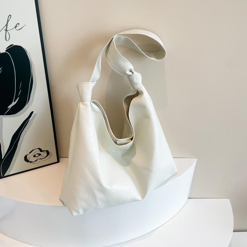 2025 Summer New Foreign Style Beautiful Tote Bag Shoulder Armpit Bag Fashionable Large Capacity Personalized Handbag Women's Middle School