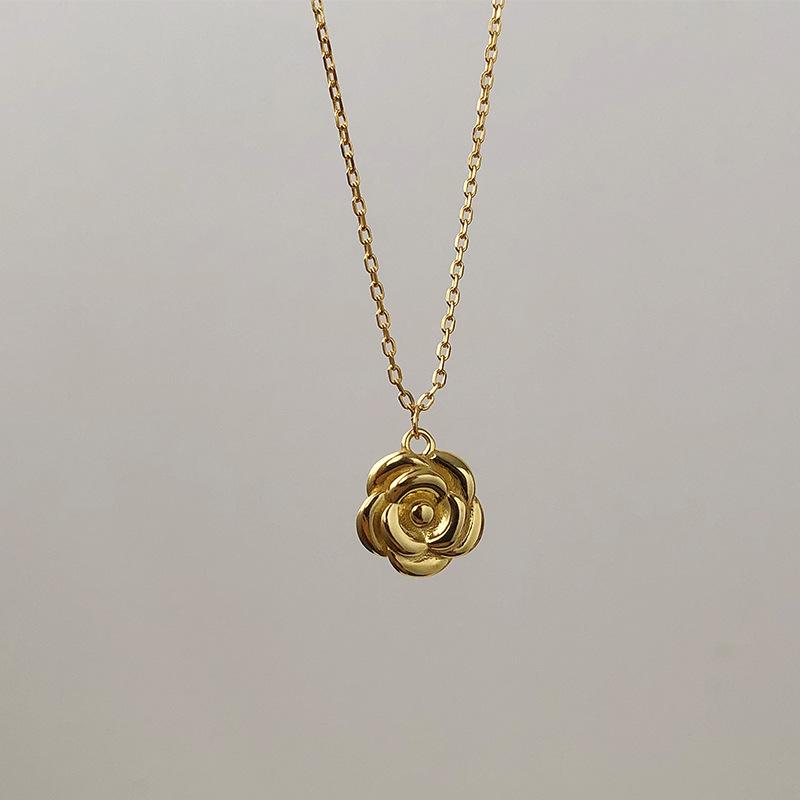 Korean fashion personality S925 silver three-dimensional rose necklace simple design camellia collarbone chain 925 silver