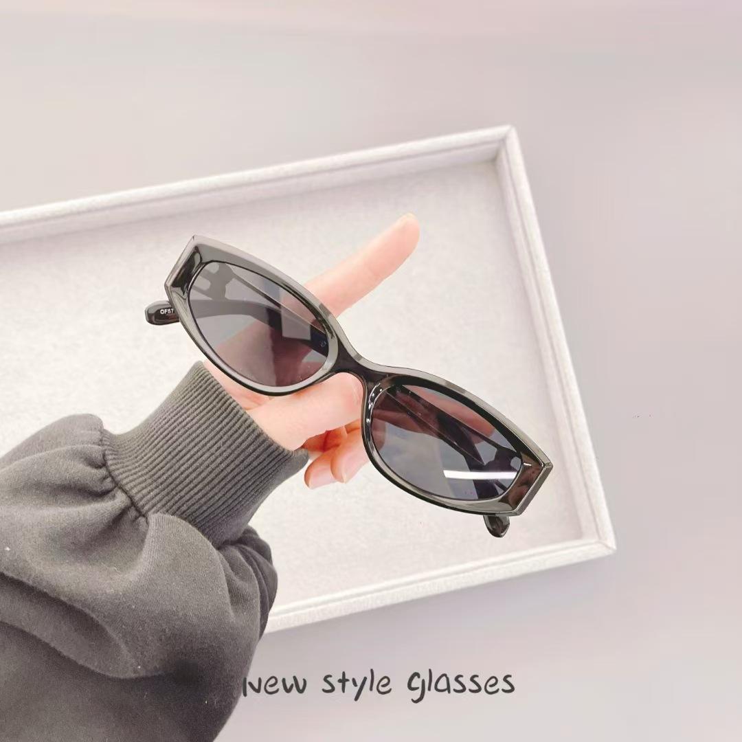 

Korean Style Sun Glasses Women New Stylish UV400 Protection Sunglasses Man Vacation Travelling Sunglass Women