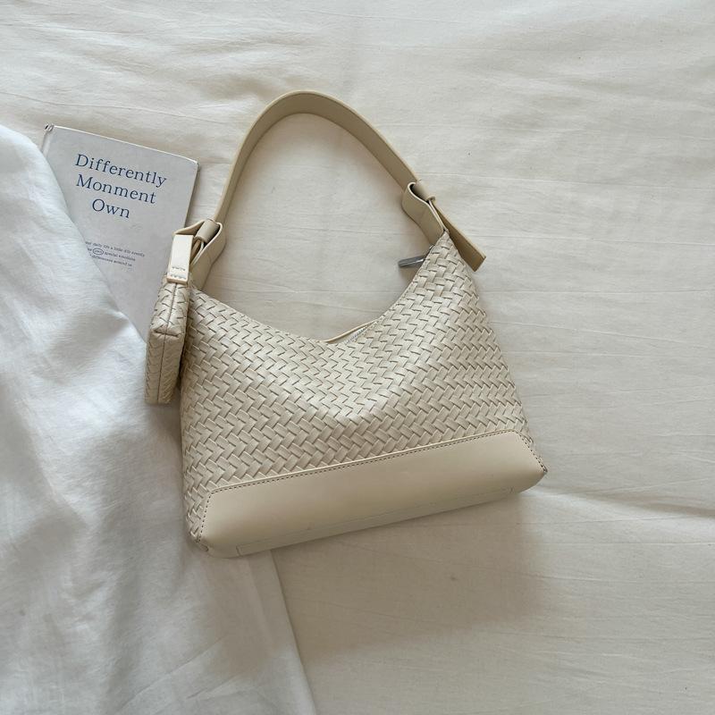 Knitted Pattern Shoulder Bag with Underarm Strap, Fashionable Handbag, Slouchy Crossbody Bag, Vintage and Niche Bag