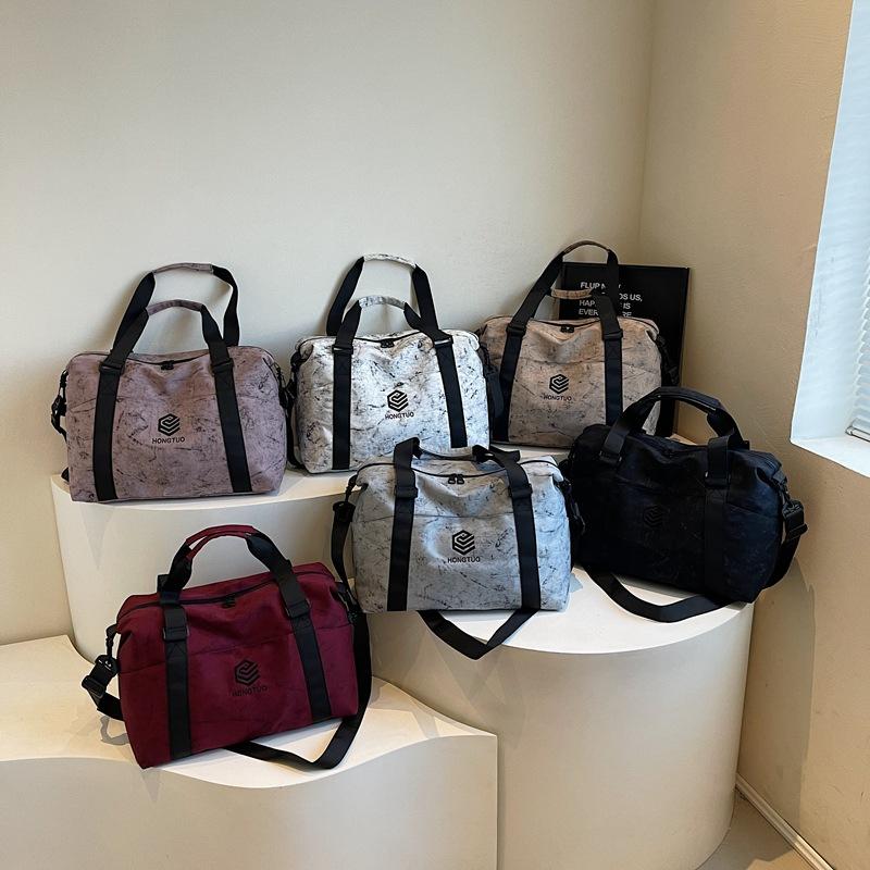 Large capacity short-distance travel bag women's lightweight portable messenger bag leisure sports fashion versatile new model