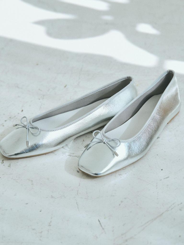 Cohen Addictive Ballet Shoes (Web-Exclusive Size) 76826480225 0745 SILVER(07) 23.0cm