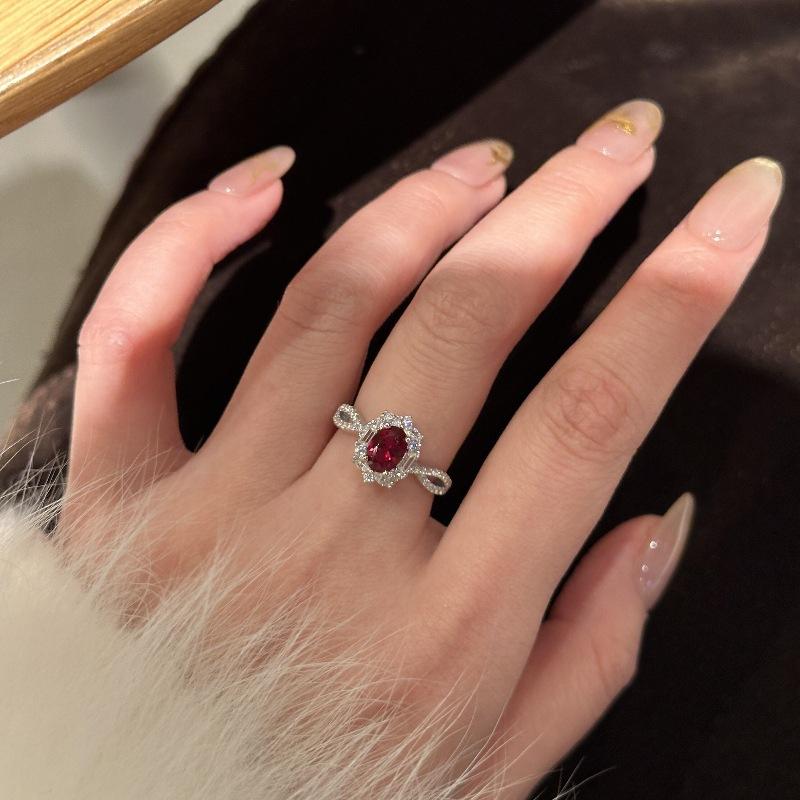 Vintage Vintage Court Style Luxury Ruby Engagement Ring   Inlaid Diamond Simple Red Rings For Women Fine Jewelry Gift resizable