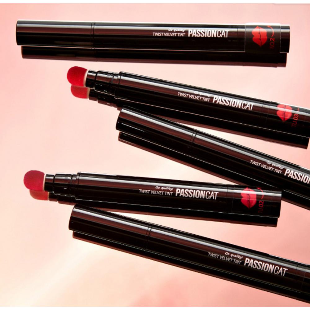 Fashion Cat Twist Velvet Tint 3.5g, No. 7 With Coral, 1 Piece