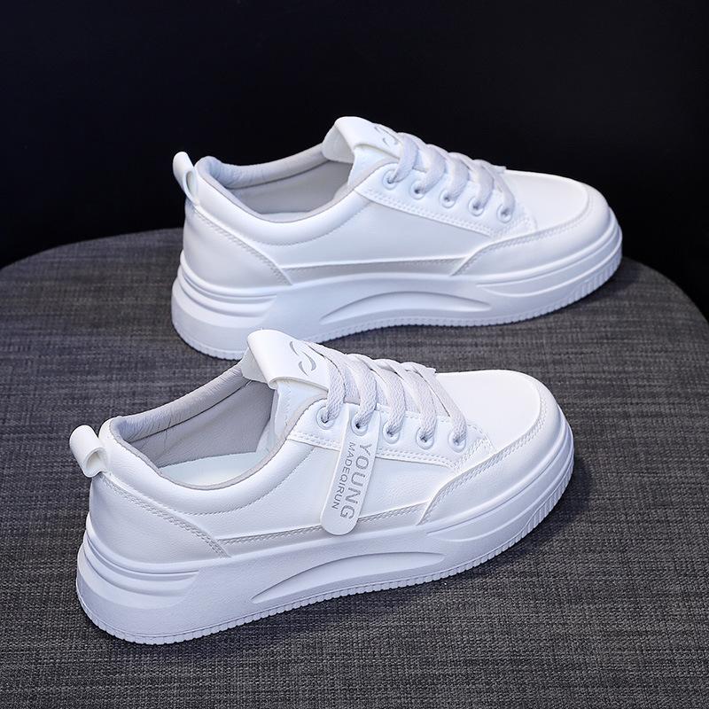 Little white shoes women's new thick-soled women's shoes spring and autumn versatile flat-soled casual board shoes sports shoes children