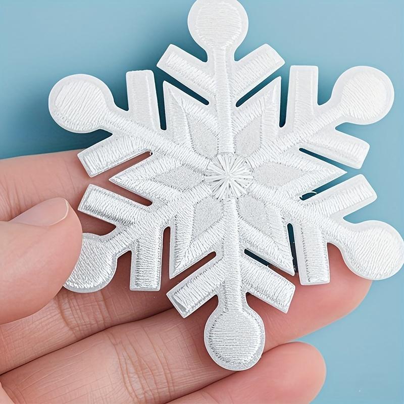 10 ks nažehlovacích nášivek Sněhová vločka - Vyšívané dekorace pro DIY našívací hobby, Vánoční doplňky na oděvy, tašky, klobouky a další