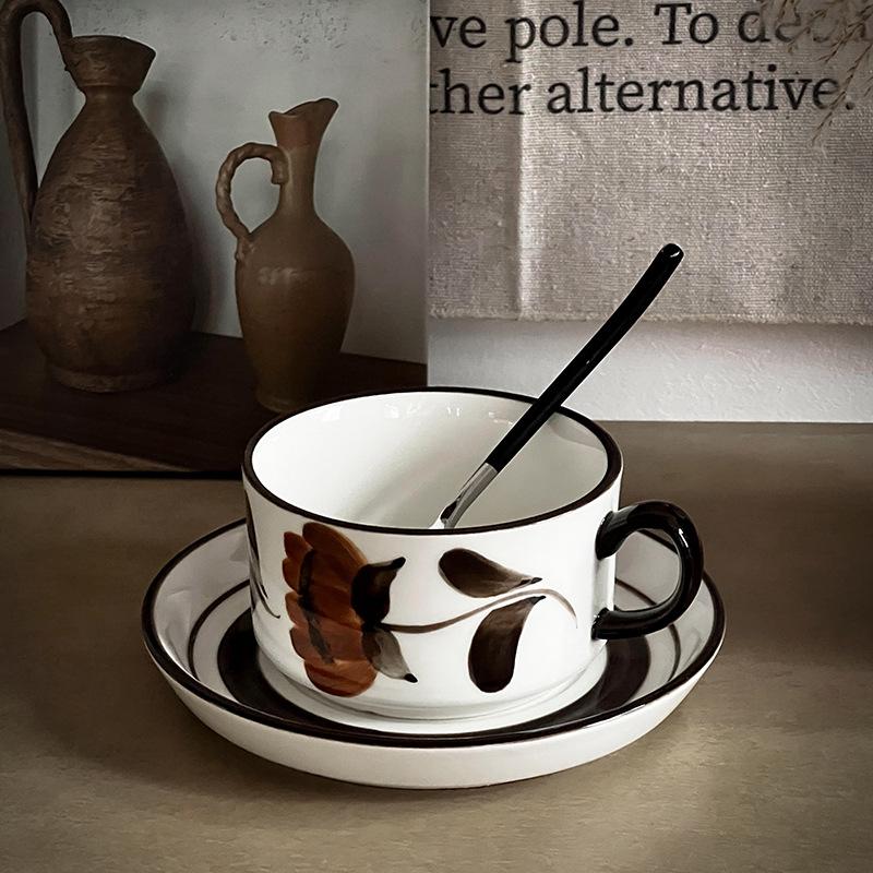 

Керамическая кофейная чашка блюдце легкая роскошь высокая ценность офис послеобеденный чай чайная чашка ретро латте чашка 250ml
