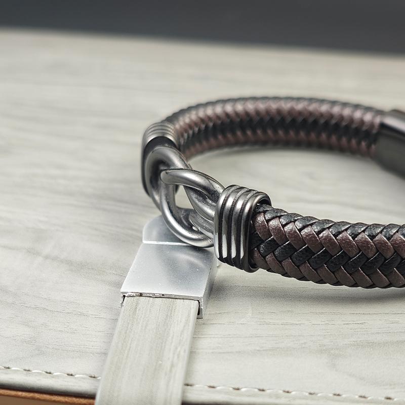Mix and Match Leather Rope Men's Leather Bracelet Stainless Steel Twist Wrap Charm Fashion Classic Bracelet Men's Jewelry Gift