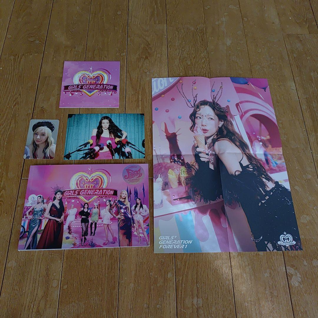 

[БУВШИЙ У ВЖИВАННІ] Альбом Girls Generation Forever1 Revival з візуальною книгою