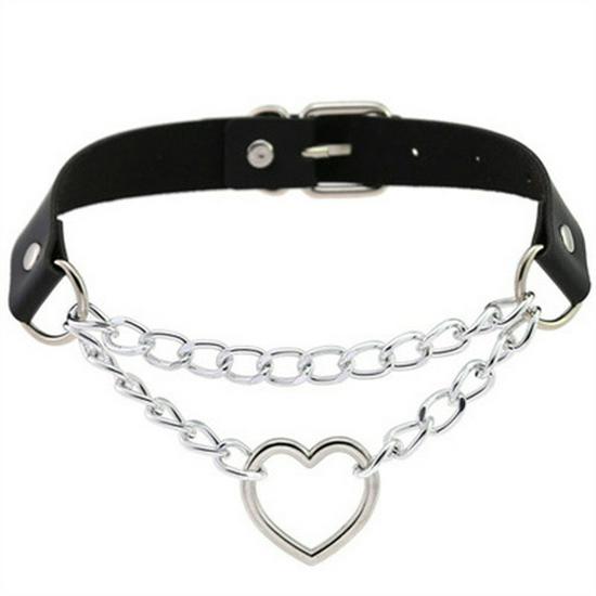 Cool Gothic Black Heart Choker: Women's Punk Metal Necklace with Collar Strap