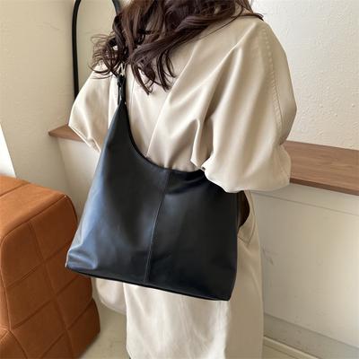 Trendy Casual Soft PU Women's Handbags Solid Color Large Capacity Female Shoulder Bag Retro Tote Bag For Commute