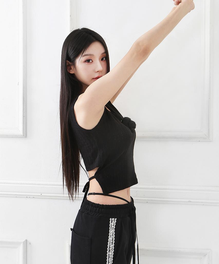 CATTLINE Back Ribbon Sleeveless Knit Black