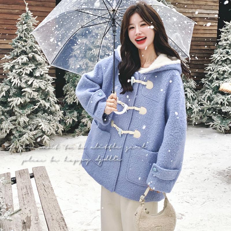 

Women s 2025 Winter College Style Wool Coat with Horn Buttons and Color Block Design Medium дитини синього кольору