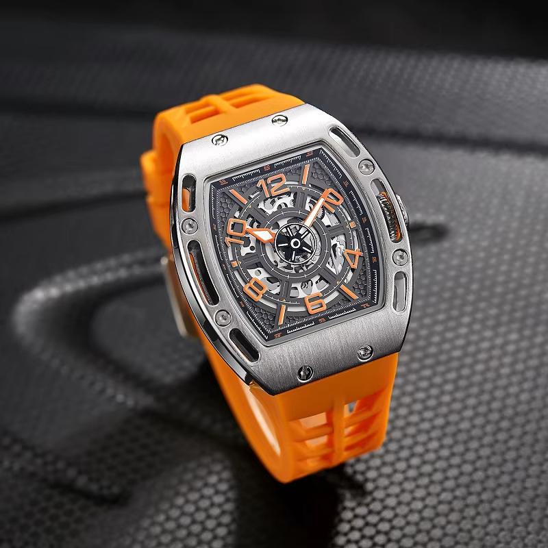 Luxury Fashion Men's Sports Wristwatch 20mm Stainless Steel Quartz Movement 50 Bar Water Resistant Luminous Hollow Design