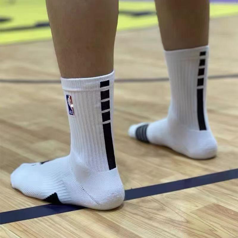 Calzini da Basket NBA Elite a Mezza Gamba Unisex - Fondo Spesso in Spugna, Resistenti all'Usura, Antiodore.
