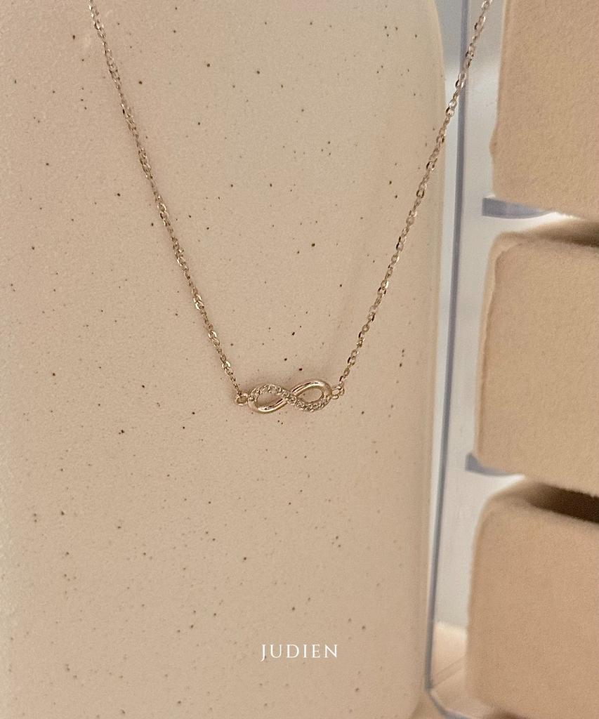 Judien 14K 18K Mobius Twist Cubic Necklace (Type B)