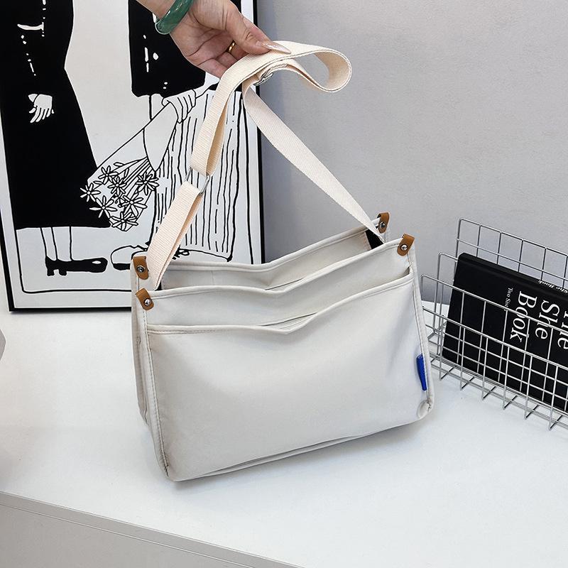 

Нейлоновая тканевая сумка большой вместимости сумка-тоут лето новая простая и универсальная на плечо сумка-мессенджер повседневная однотонная сумка белый