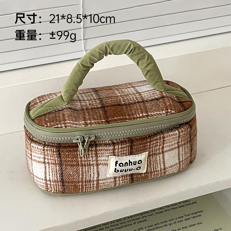 

2026 New Maillard Style Plaid Wool Cosmetic Bag Large Capacity Travel Storage Bag Portable Wash Bag