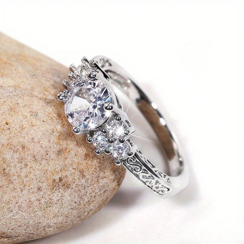 1pc Women's Luxury Ring, Suitable for Engagement Weddings, Holiday Gifts