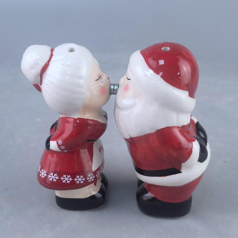 Strictly Selected Spot Christmas Ceramic Pepper Bottle, Snowman Series Western Porous Kitchen Solid Seasoning Bottle