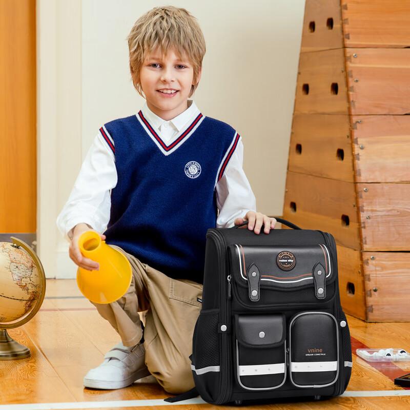 Dijiuchengbao Schoolbag for Primary School Students, Spine-Protecting And Load-Reducing Children's