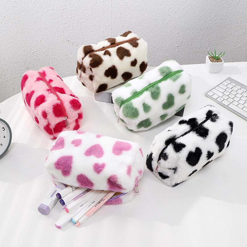 Cute Plush Cosmetic Bag Colored Love Pattern Makeup Organizer Storage Pouch Travel Portable Zipper Makeup Bag Large Pencil Case