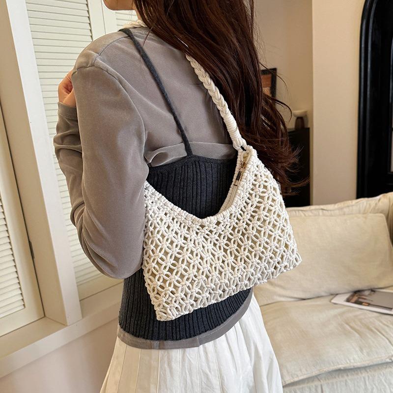 Woven Small Bag Women's Summer New Fashion Foreign Style Shoulder Bag Versatile Large Capacity Hollow Hand Bag Tide