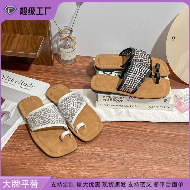 Flat-bottomed cool slippers for women's summer outer wear with hollow slippers for women's fashion casual style versatile soft-soled women's shoe