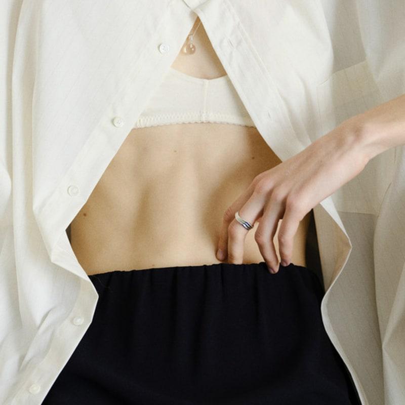 ovbeige [WAY] 925silver TILDE CURVE RING