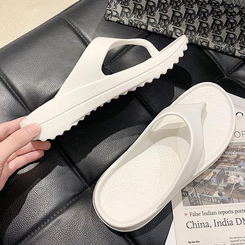 Men's & Women's Outdoor Korean Toe-Post Flip-Flops: Soft & Thick Sole, Lightweight Sandals