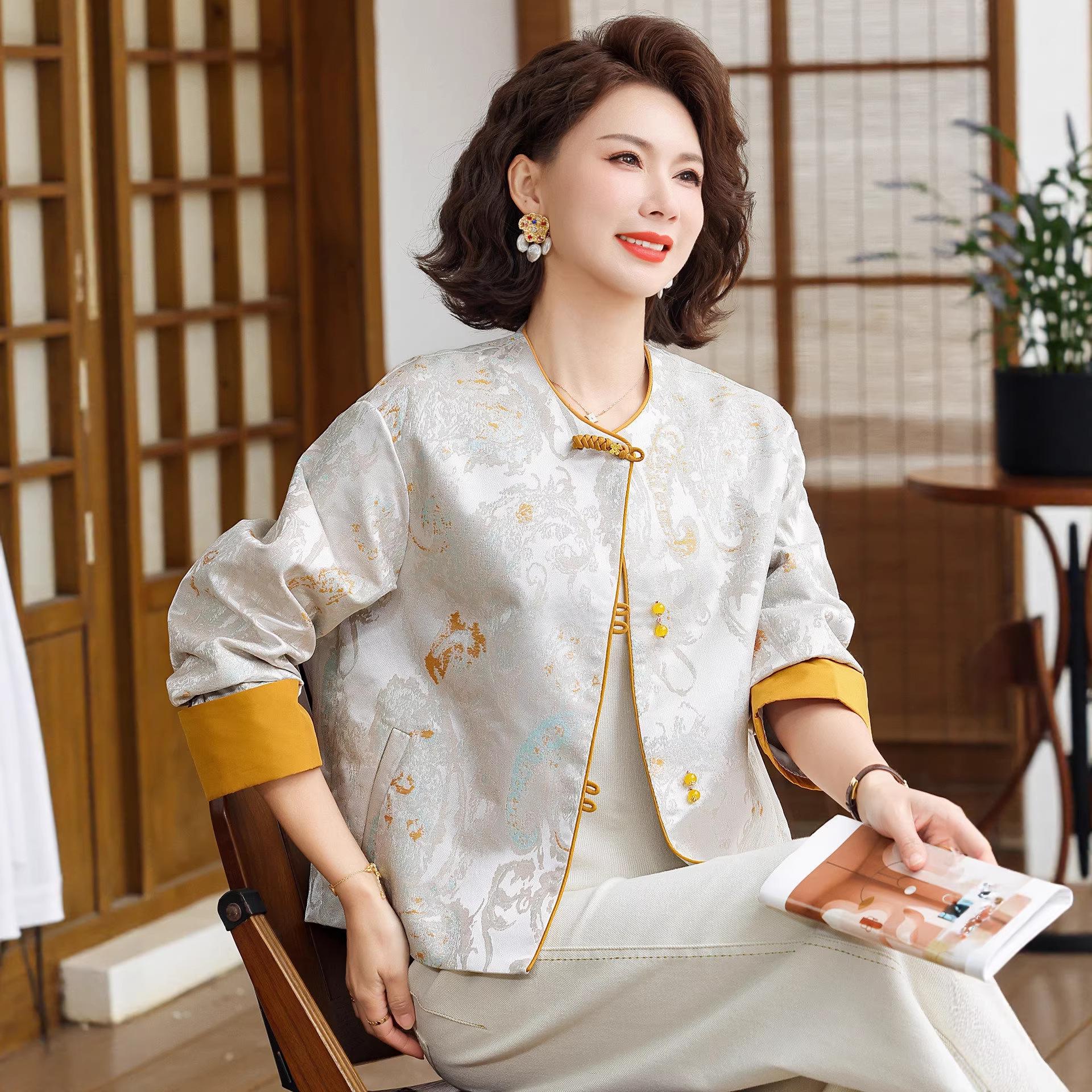 

Mother s Day Floral Frog Button Cardigan: Chinese Style Spring Jacket for Middle-Aged Women 2XL (105-120 jin)