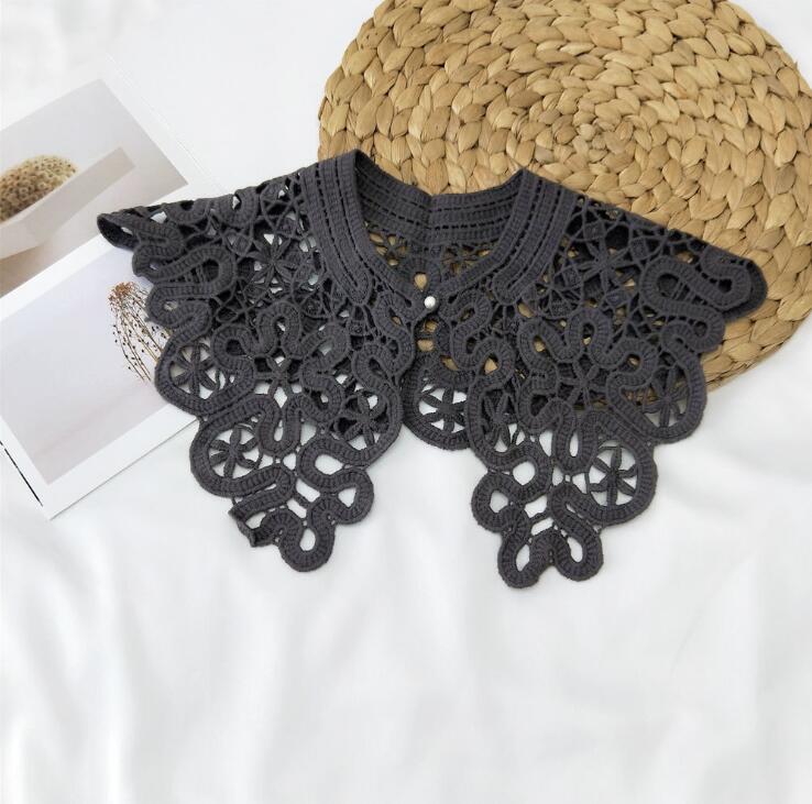 Vintage Shawl O-Neck Doll Fake Collar Shirt Women Hollow Crochet Lace False Collar Detachable Woman Half Shirt Faux  Col