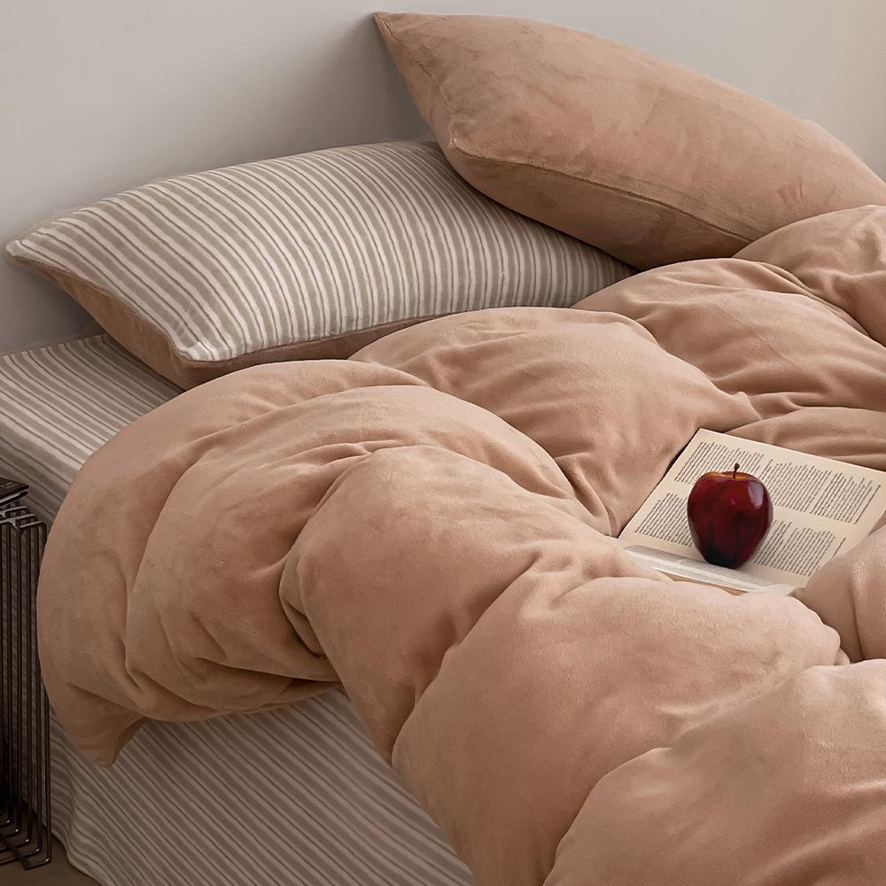 Thickened Milk Fleece Four-Piece Set, Warm Coral Fleece Bed Sheet Quilt Cover, Fleece Bedding Three-Piece Set