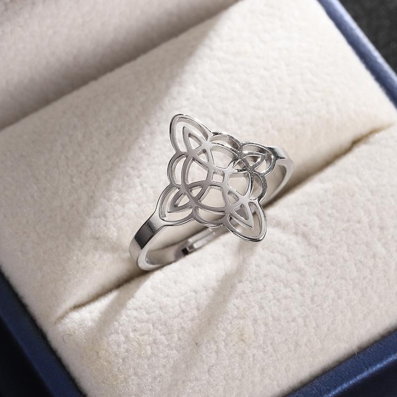 

З нержавіючої сталі Witch Knot Регульоване кільце Мода Жінки Дівчата Удачі Повсякденна вечірка Ювелірні вироби Подарунок