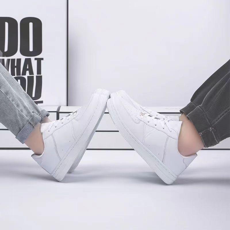 Paar Freizeit-Boardingschuhe einfache Schnürung Low-Top Sports-Freizeitschuhe Studenten-Boardingschuhe