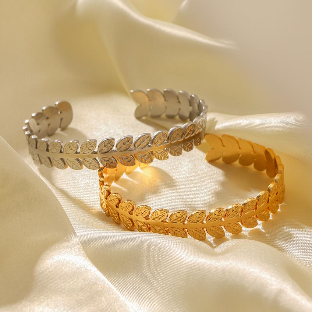 Leaf Bangle for Women, Light Luxury High-end Adjustable Open Bangle, Titanium Steel Bracelet