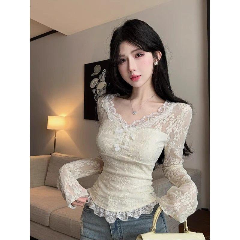 Spring Autumn V-neck Lace Patchwork Sexy Fashion Tee Women Long Sleeve Hollow Out Bottomed Pullover T-shirt Top