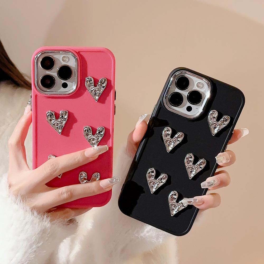 Electroplated wrinkled heart-shaped iPhone 17 case, suitable for iPhone 16, 12, 11, 15 Pro Max, 13, with a luxurious feel