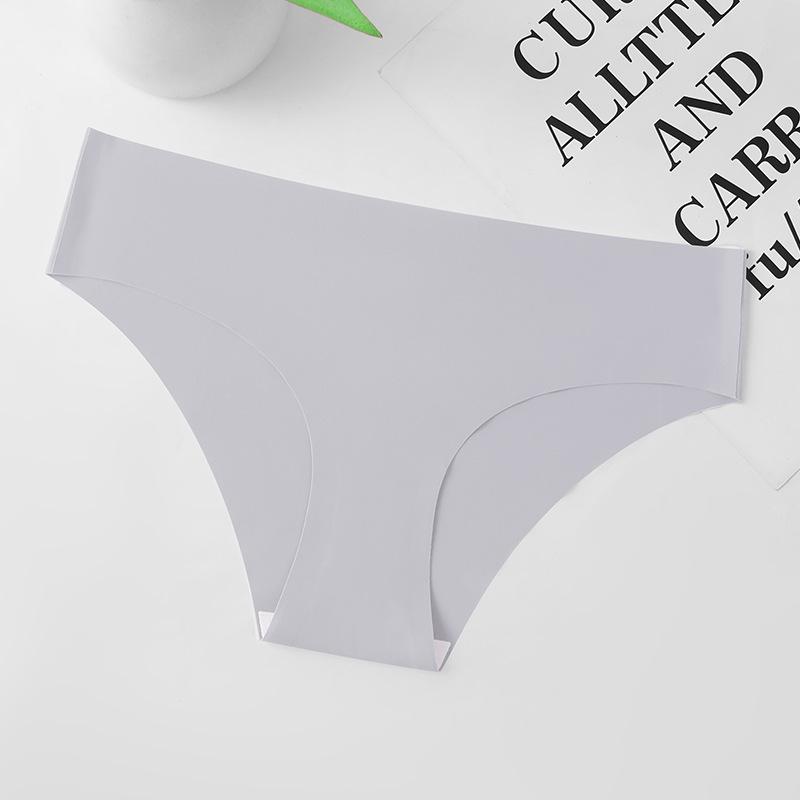 Women's Plus Size Seamless Low-Rise Ice Silk Crotch Briefs