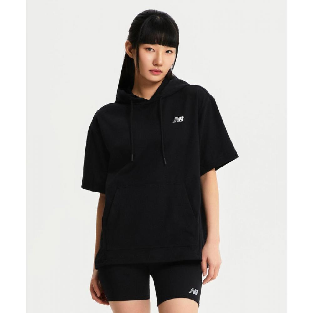 

Толстовка с капюшоном и короткими рукавами NEW BALANCE NBNCE22433 UNI Runners Club ЧЕРНАЯ