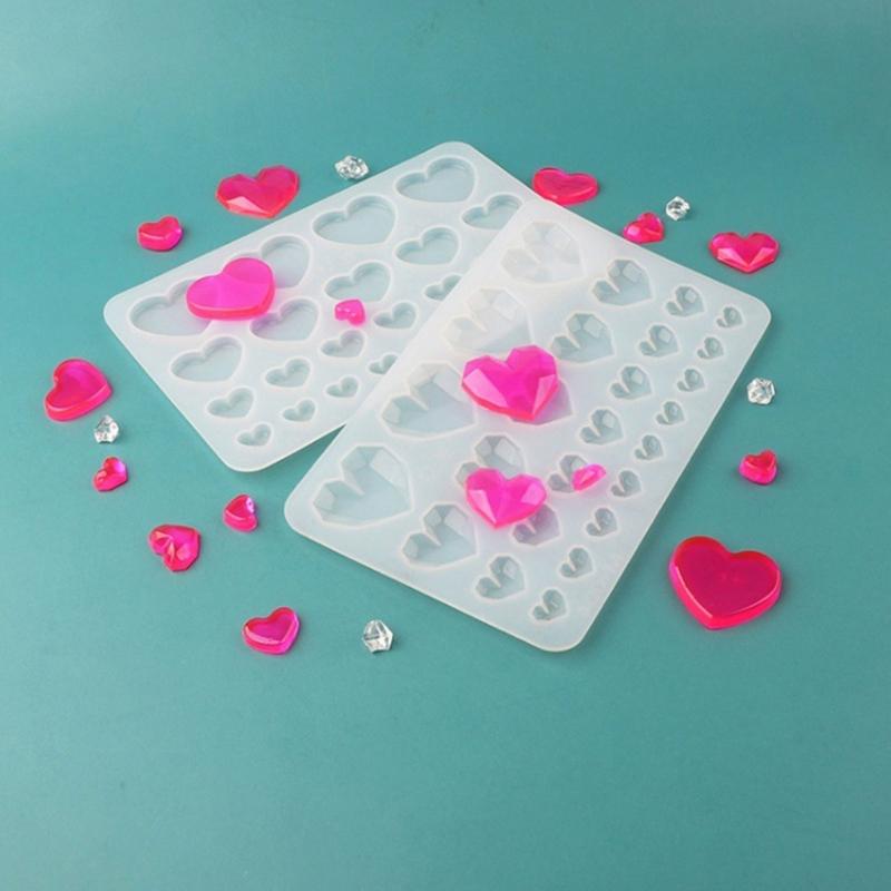 Diamonds Love Crystal Glue Drop Mold Heart Curtain Jewelry Keys Chain Pendant Ornaments Silicone Mold for Crafts