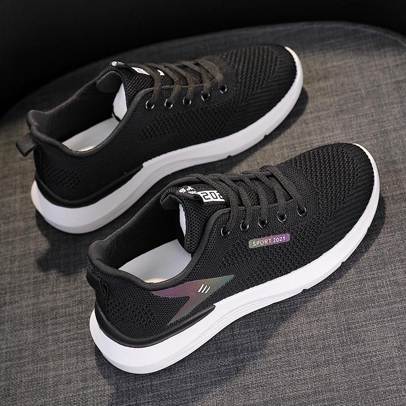 

2025 autumn new casual women s shoes soft-soled sports shoes lace-up versatile student shoes flying woven travel shoes mother shoes 35 чёрный