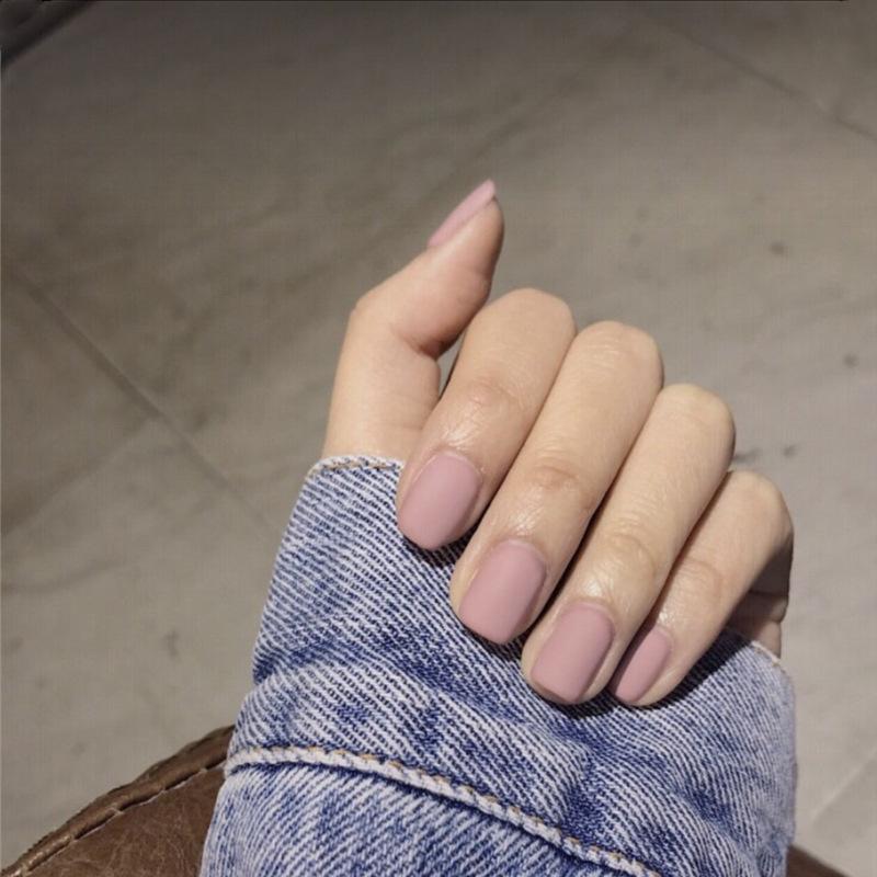 European Style Frosted Short Press-On Nails: Solid Color Nail Art Stickers & French Tips