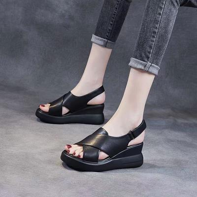 Echte weiche Leder Keilabsandsandalen für Damen im Sommer 2025 neuer Stil mit Schwammsohle und mittelhohen Schuhen für Damen