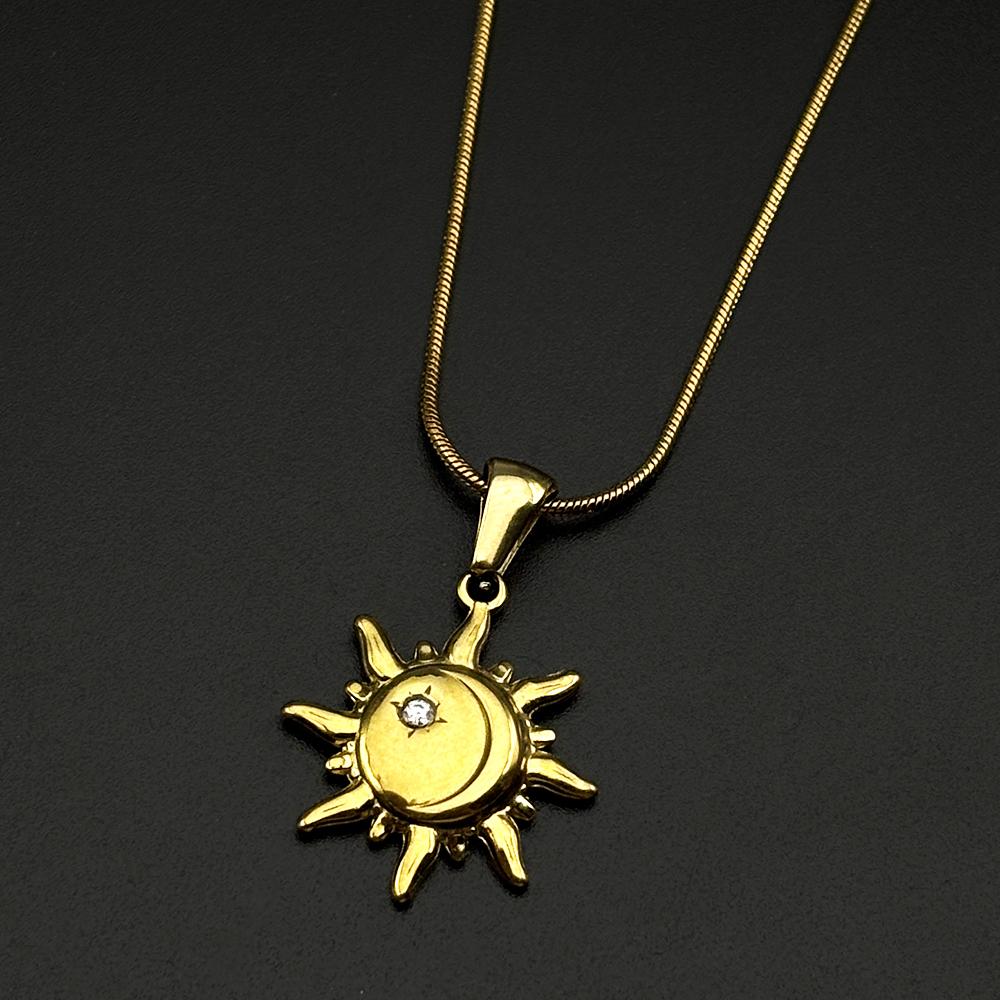 Vintage Chic Sun Moon Pendant Necklace Stainless Steel Rhinestone Gold Color Fashion Jewlery Accessories Women Men Couple Gift