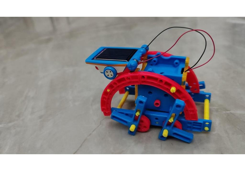 12-in-1 Solar Robot Science Kit: Educational DIY Toy for Kids