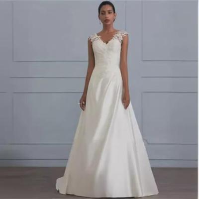 "Elegant European/American White Lace Backless Wedding Dress (Q102)"
