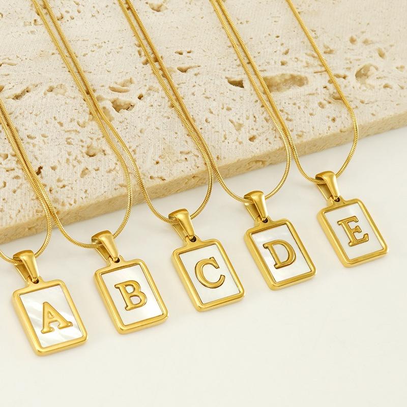 Stainless Steel Snake Chain Alphabet Necklace For Women European And American Style 18k Gold Square Shell Pendant Ins Fashion Characters)