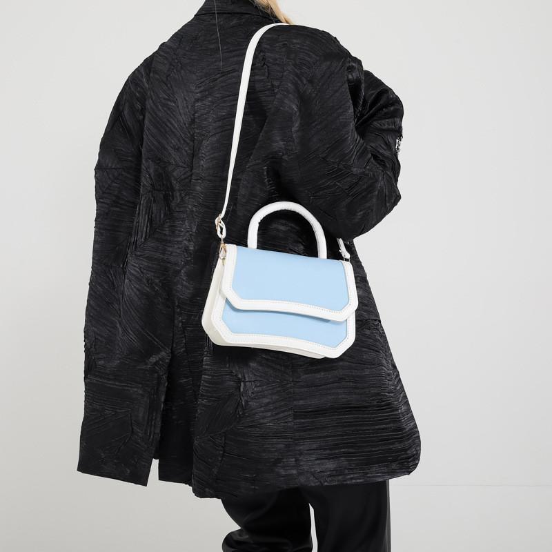 Fashionable Medium Sized Square Handbag For Women With Stylish Pu Material